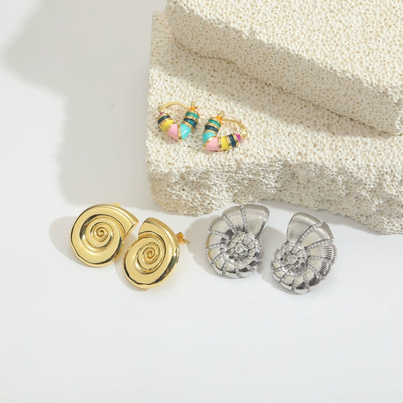 Wholesale Fashion Retro Glossy Copper Plated Spiral Conch Shape Animal Zodiac Design Earrings Unisex