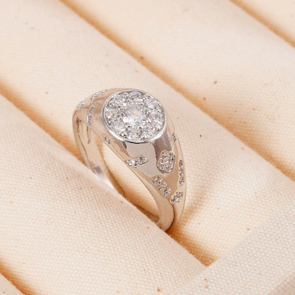 Wholesale Fashion Retro Simple Love Copper Ring Inlaid Zircon With Geometric Pattern And Electroplating For Women