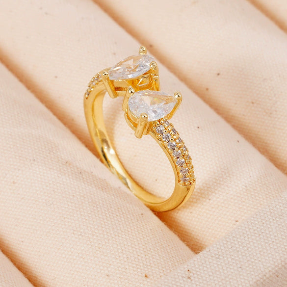 Wholesale Fashion Retro Simple Love Copper Ring Inlaid Zircon With Geometric Pattern And Electroplating For Women