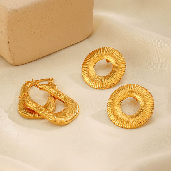 Wholesale Fashion Round Geometric Oval Titanium Steel Earrings For Women Electroplated With 18K Gold