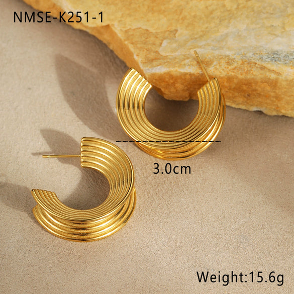 Wholesale Fashion Simple Geometric Stainless Steel And Titanium Steel Hoop Earrings For Women With Electroplating
