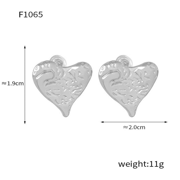 Wholesale Fashion Simple Heart Shape Geometric Stainless Steel Electroplated 18K Gold Women's Earrings