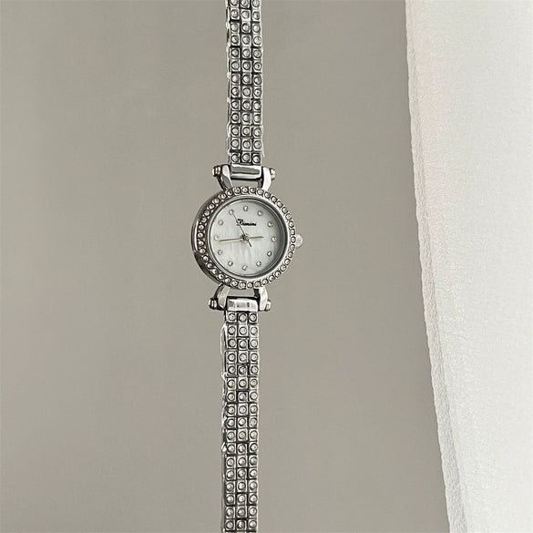 Wholesale Fashion Square Bracelet Watch For Women With Golden Spike Mermaid Design Made Of Alloy And Stainless Steel
