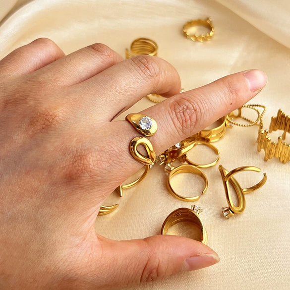 Wholesale Fashion Stainless Steel Electroplated Gold Open Heart Shape Mixed Ring