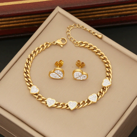 Wholesale Fashion Stainless Steel Heart Pendant Love Necklace With Electroplating For Women