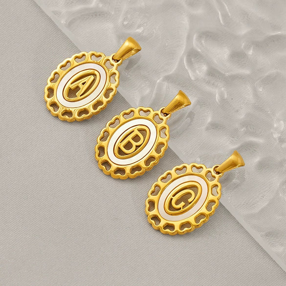 Wholesale Fashion Stainless Steel Letter Pendant Necklace With Electroplating Treatment