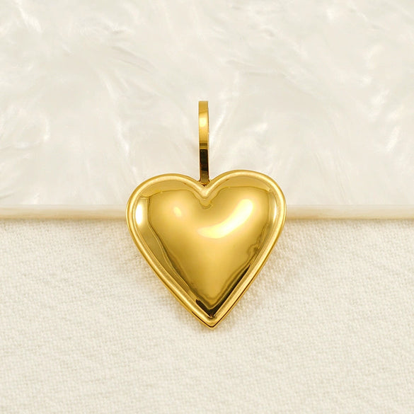 Wholesale Fashion Stainless Steel Love Pendant Peach Heart Necklace With Electroplating For Men And Women
