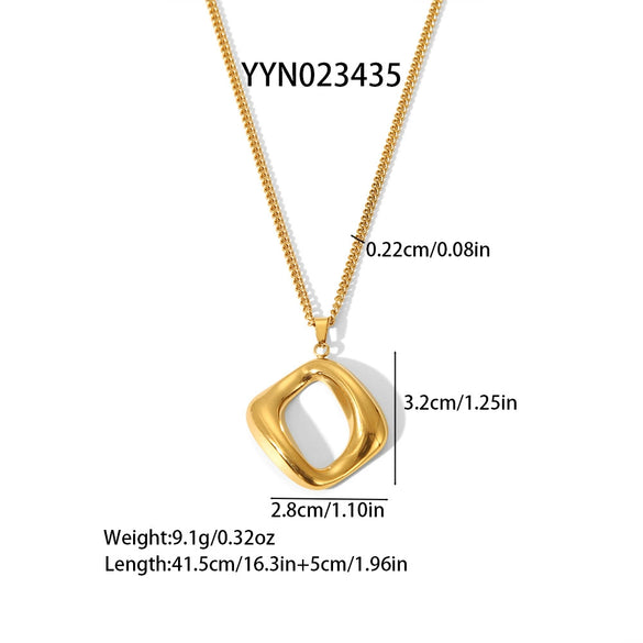 Wholesale Fashion Stainless Steel Necklace With Heart Shaped Love Pendant Light Luxury Style Pvd Furnace Real Gold Electroplated For Women