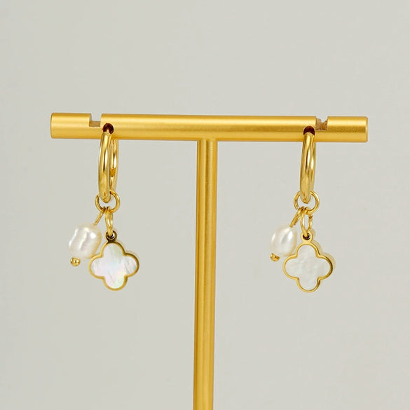 Wholesale Fashion Stainless Steel Pearl Fourleaf Clover Geometric Electroplated Women's Earrings