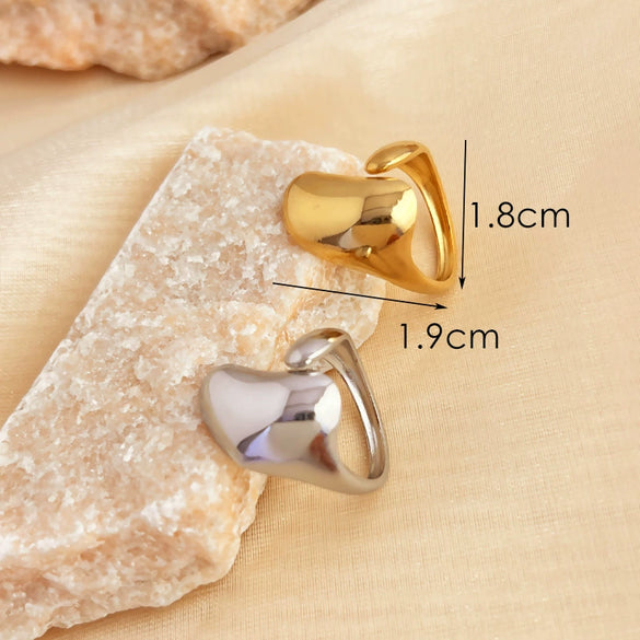 Wholesale Fashion Stainless Steel Ring With Geometric Style And Heart Shape Plated 18K Gold