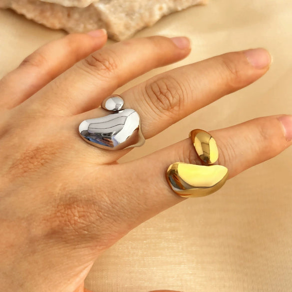 Wholesale Fashion Stainless Steel Ring With Geometric Style And Heart Shape Plated 18K Gold