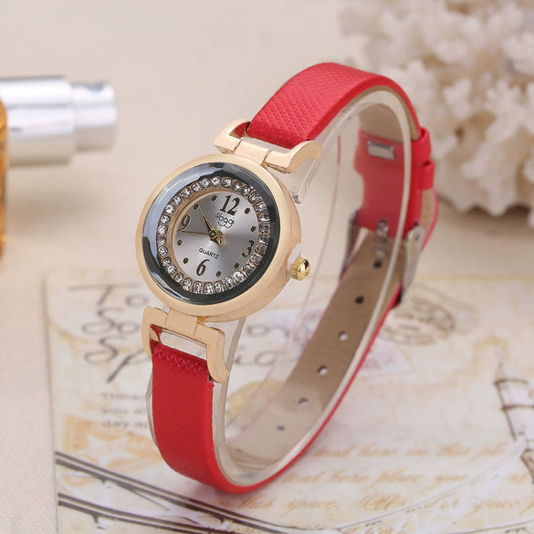 Wholesale Fashion Student Quartz Watch Alloy Case Imitation Leather Strap Round Dial