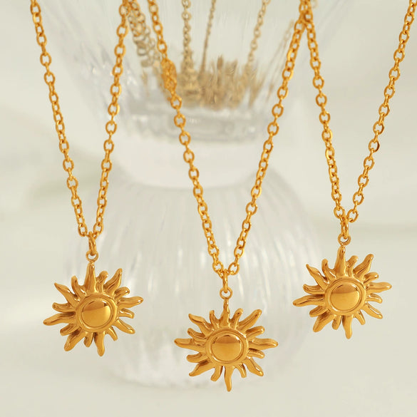 Wholesale Fashion 316L Stainless Steel Necklace With Sun Pendant Electroplated For Women