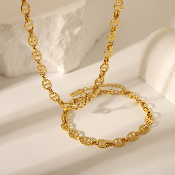 Wholesale Fashion Trend Stainless Steel Jewelry Suit With Handmade Chain And Pvd Furnace Real Gold Electroplating Joker Japanese Word Necklace And Non Fading Bracelet