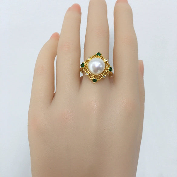 Wholesale Fashion Women Freshwater Pearl And Green Zircon Ring With Oblate And Treated Bun Round Pearl Shape Copper Base 18K Gold Electroplated