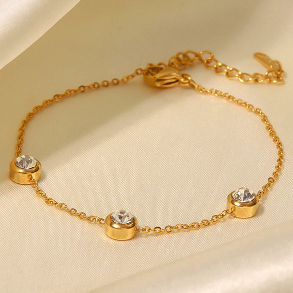 Wholesale Fashion Women's Round Zircon Stainless Steel Bracelet With 18K Gold Plated Electroplating And Geometric Design