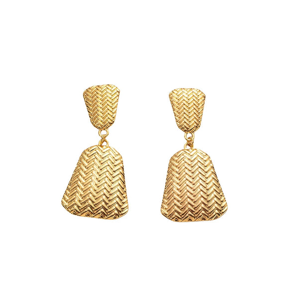Wholesale Fashion Women's Stainless Steel Banana Fan Earrings With Embossed Leaves Design And Electroplating Treatment