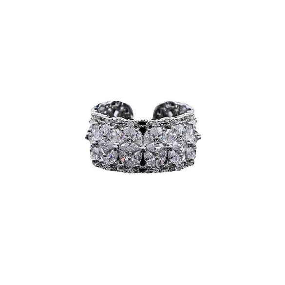 Wholesale Fashion Zircon Flower Shaped Metal Ring For Women With New Design And Niche Accessories Sense
