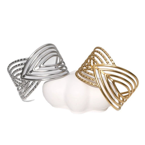 Wholesale Fashionable And Versatile Stainless Steel Bracelet With Hollow Line Design And Geometric Style 18K Gold Electroplated