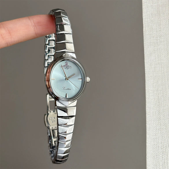Wholesale Fashionable Light Luxury Quartz Watch For Women With Dragon Fruit Design And Oval Dial