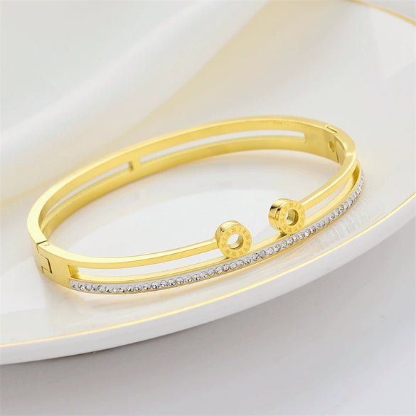 Wholesale Fashionable Personality Simple Versatile Women's Titanium Steel Bracelets With Electroplating Treatment