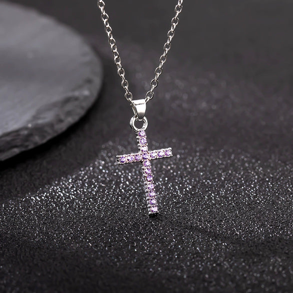 Wholesale Fashionable Rhinestone Necklace For Women With Geometric Pattern Made Of Alloy And Velvet Belt Electroplated