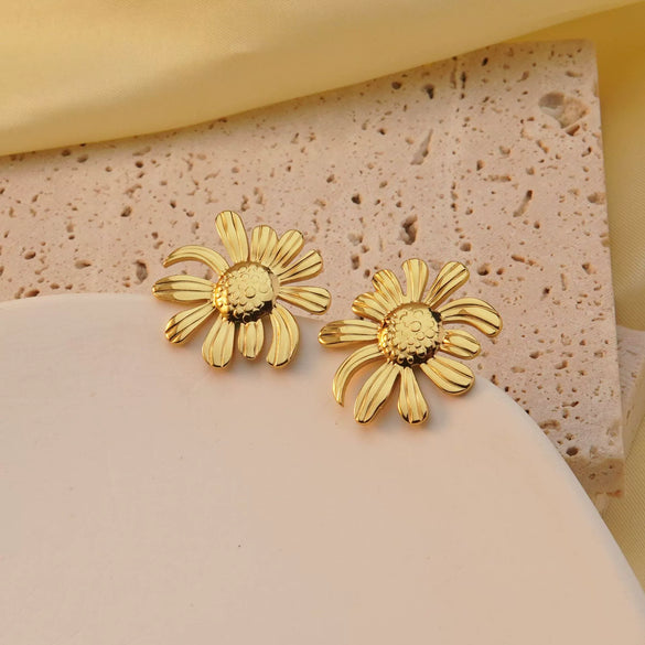 Wholesale Fashionable Temperament Retro Geometric Flower Hydraulic Electroplated Stainless Steel Earrings