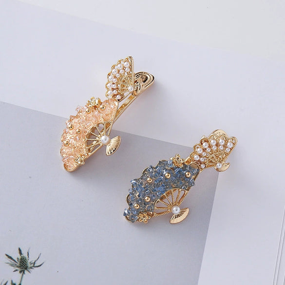 Wholesale Female Hair Accessories Alloy Fanshaped Retro Style Hairpin With Pearl Electroplating