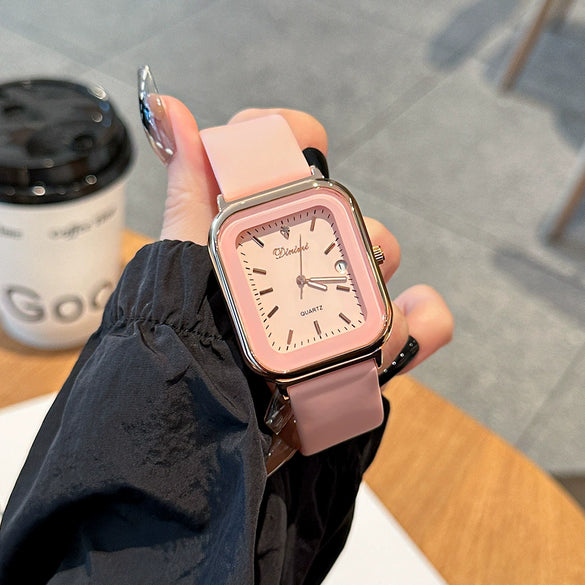 Wholesale Female Leisure Rectangular Quartz Watch With Alloy Case And Silicone Band