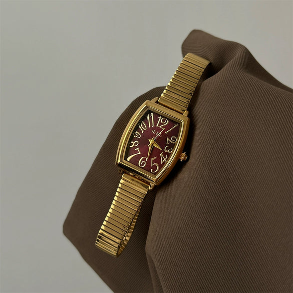 Wholesale Female Medieval Style Metal Case Quartz Ankora Red Watch