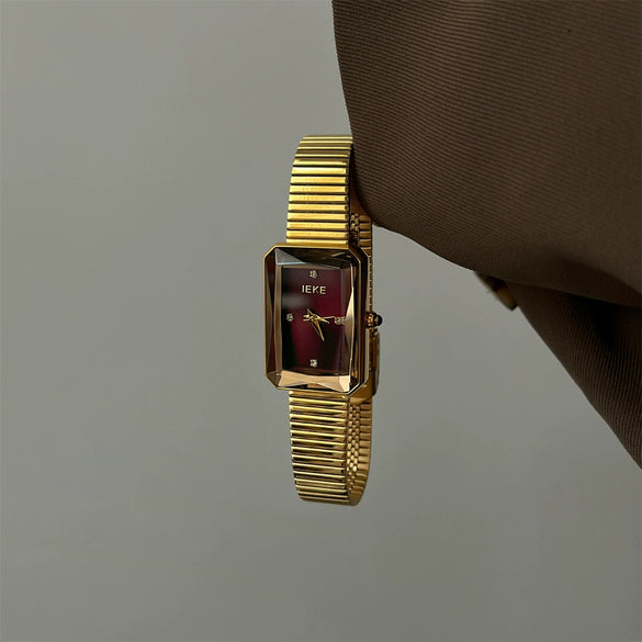 Wholesale Female Medieval Style Metal Case Quartz Ankora Red Watch