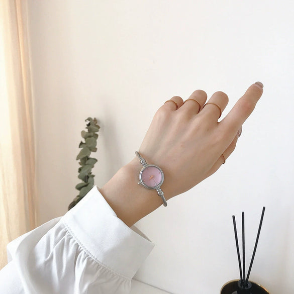Wholesale Female Student Small Fresh Bracelet Watch Alloy Material Round Dial Printed Logo Literary Retro Style