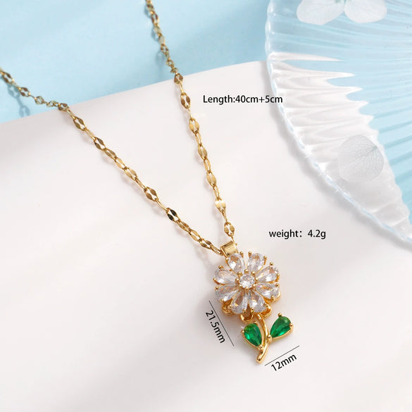 Wholesale Female Titanium Steel And Copper Ochain Necklace With Microinlaid Zircon Rotating Flower Pendant Light Luxury Style Electroplating Treatment
