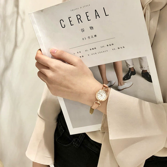 Wholesale Female Watches Alloy Case Imitation Leather Strap Heart And Round Shape Antique Style