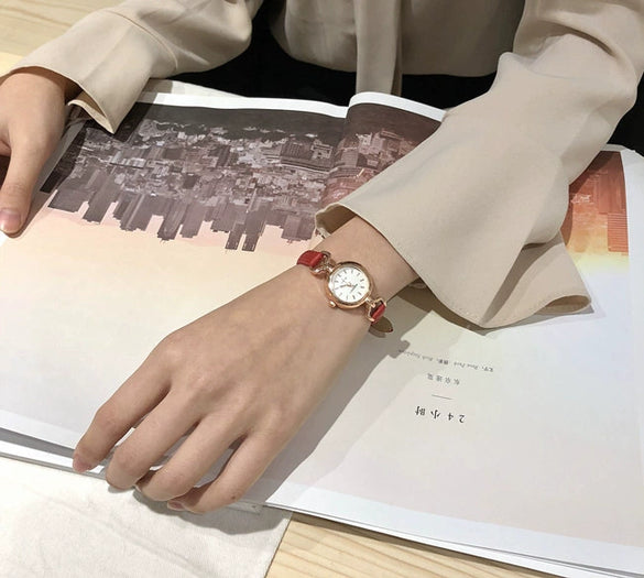 Wholesale Female Watches Alloy Case Imitation Leather Strap Heart And Round Shape Antique Style