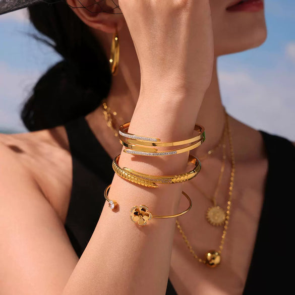 Wholesale Ferris Wheel Geometric Fashion Stainless Steel Zircon Goldplated Bracelet Hand Jewelry