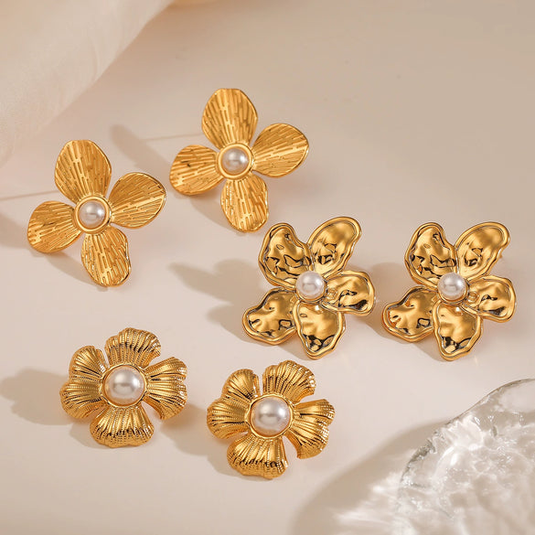 Wholesale Flower Stainless Steel Earrings With Geometric Pattern And Electroplating Treatment