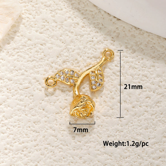 Wholesale Flower Style Copper Electroplated Gold Necklace Pendant