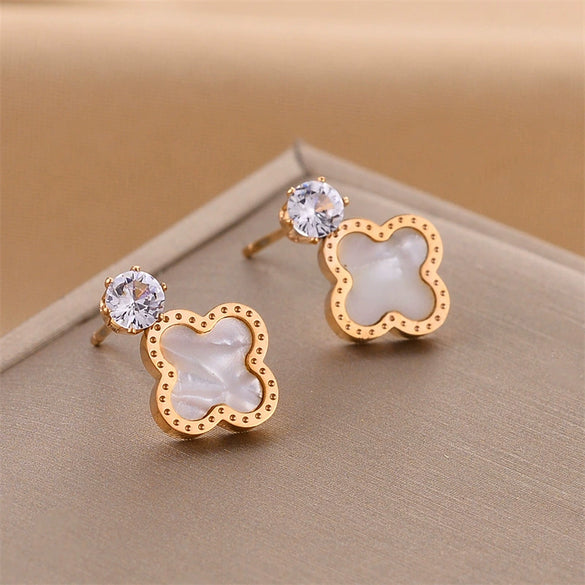Wholesale Fourleaf Clover Diamond Earrings In Rose Gold Light Luxury Style Nonfading Titanium Steel Electroplated