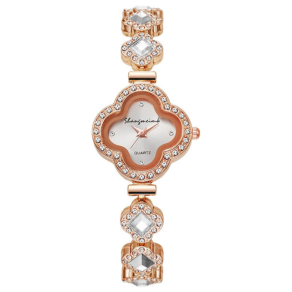 Wholesale Fourleaf Clover Flower Shape Alloy Rhinestone Emerald Bracelet Watch For Women With Sapphire Crystal Glass Mirror And Stainless Steel Buckle