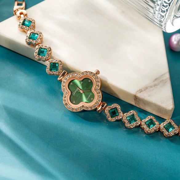 Wholesale Fourleaf Clover Flower Shape Alloy Rhinestone Emerald Bracelet Watch For Women With Sapphire Crystal Glass Mirror And Stainless Steel Buckle