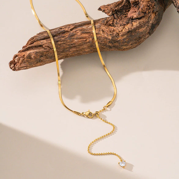 Wholesale Fourleaf Clover Rhombus Sweet And Cool Geometric Style Electroplated 18K Gold Steel Sweater Chain Jewelry For Women