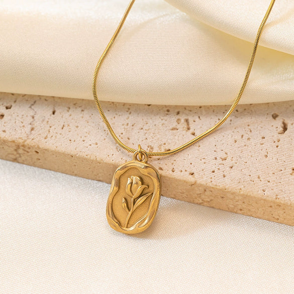 Wholesale French Retro Embossed Tulip K Goldplated Titanium Steel Pendant Necklace For Women