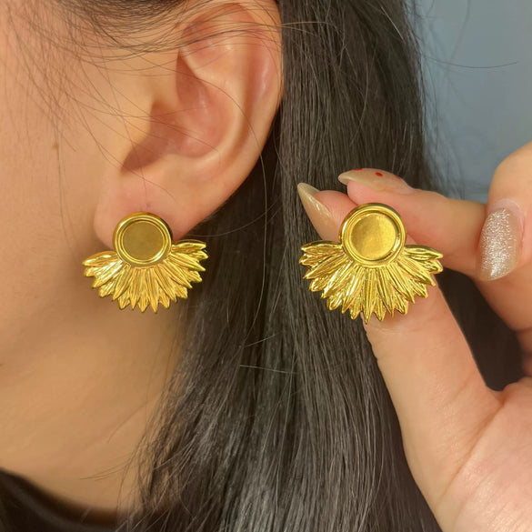 Wholesale French Retro Light Luxury Niche Stainless Steel Fanshaped Irregular Round Medieval Style Geometric Earrings With Stamping Process