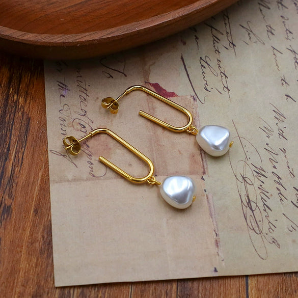Wholesale French Retro Natural Minimalist Geometric Titanium Steel Electroplated Freshwater Pearl Earrings For Women