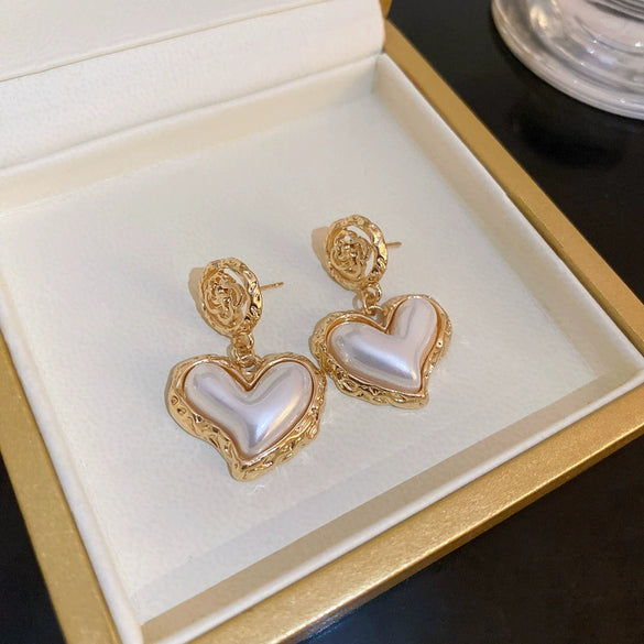 Wholesale French Retro Pearl Earrings With 925 Silver Needles Alloy Material Geometric Pattern And Diamondencrusted Design For Women