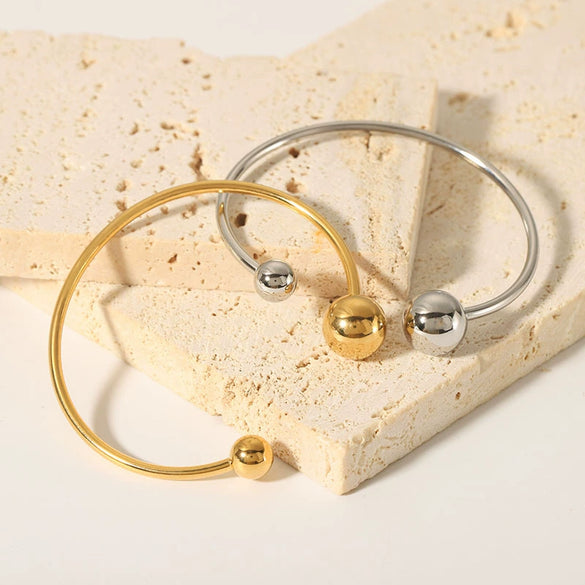 Wholesale French Retro Stainless Steel Bracelet Gold Plated With Vacuum Real Gold Electroplating In Pvd Furnace For Women