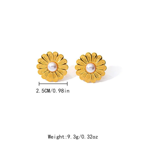Wholesale French Retro Stainless Steel Flower Pearl Ear Studs For Women With Electroplating