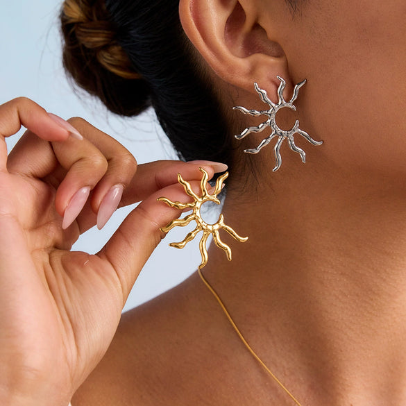 Wholesale French Retro Stainless Steel Geometric Half Hollow Sun Earrings Jewelry With Electroplating