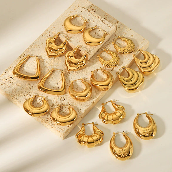 Wholesale French Retro Stainless Steel Heart Shaped Love Earrings With Vacuum Real Gold Electroplating In Pvd Furnace For Women